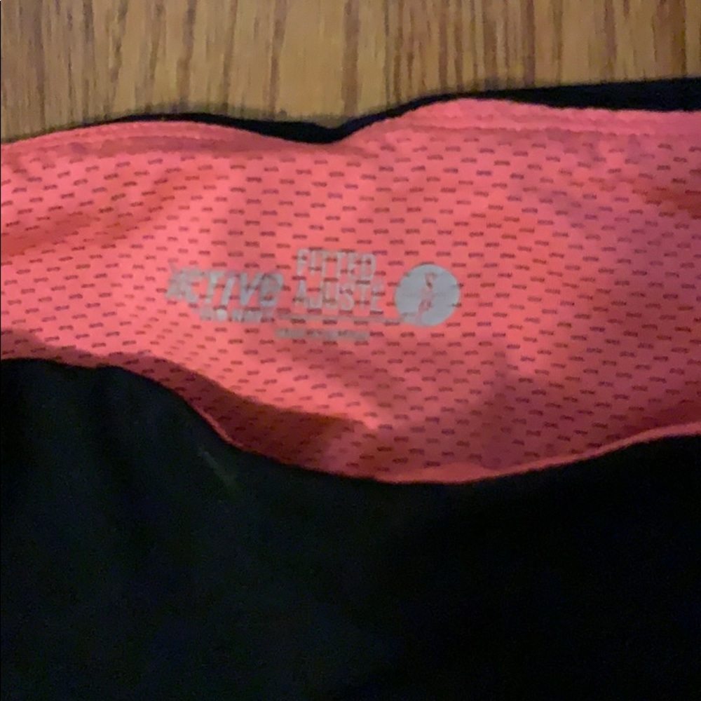 Athletic capris - Picture 3 of 3